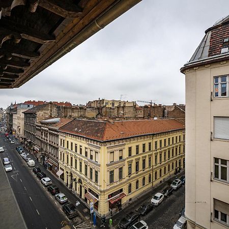 Luxury Tropical Apartment At Budapest Exterior photo