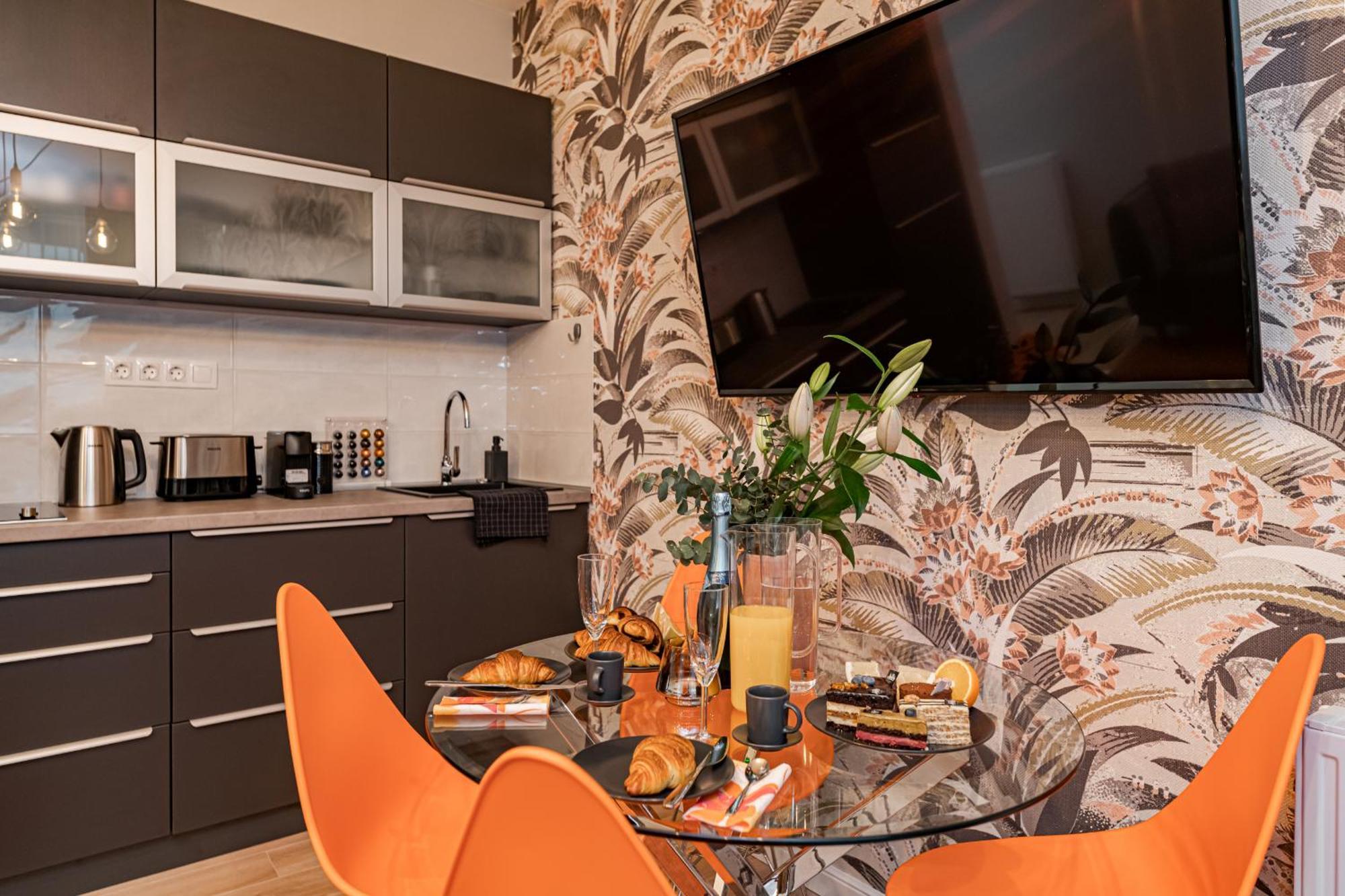 Luxury Tropical Apartment At Budapest Exterior photo