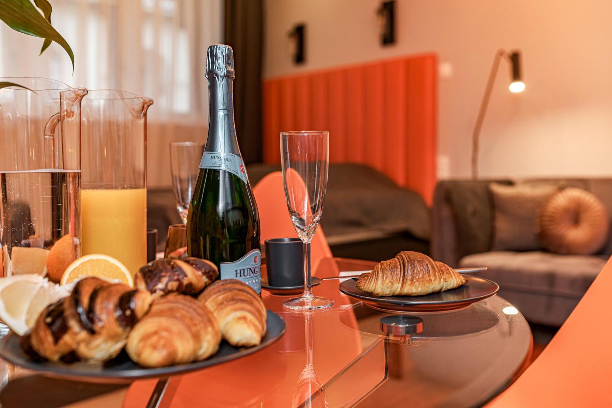 Luxury Tropical Apartment At Budapest Room photo